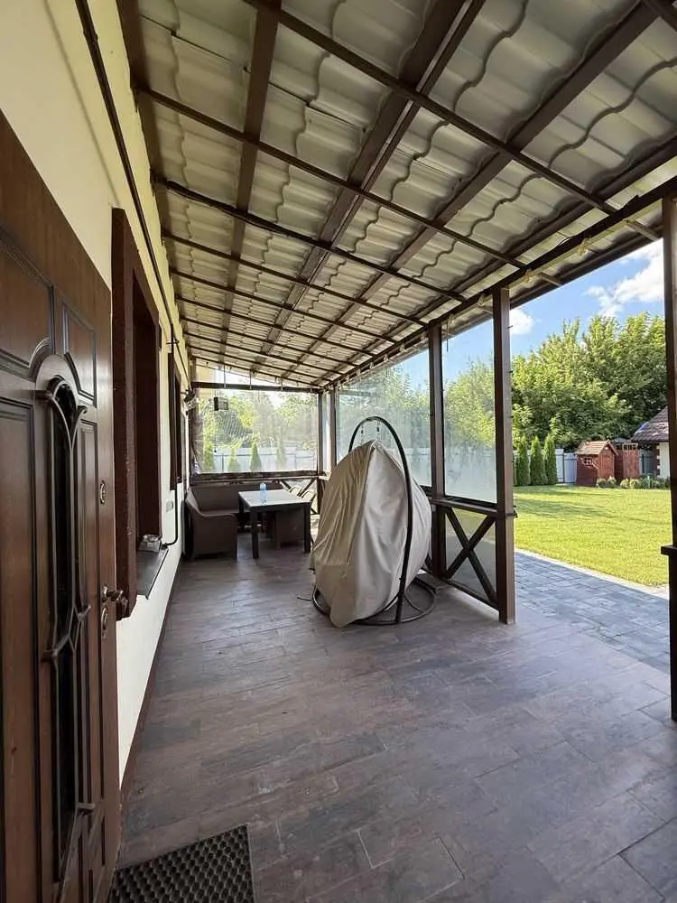 Новий будинок в Петрівці