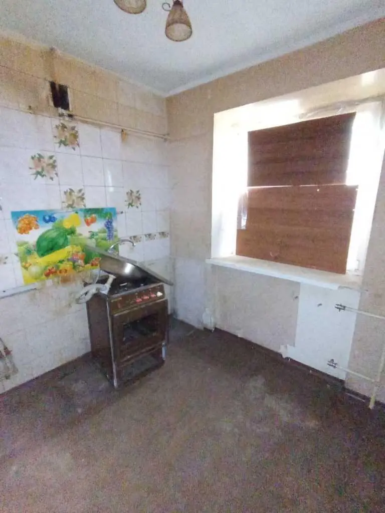 Бюджетна двокімнатна квартира на Браїлках!