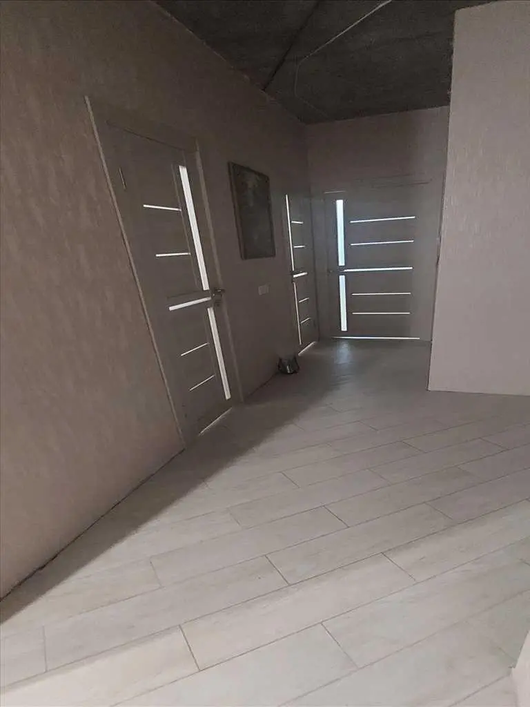 Простора квартира в новобудові!