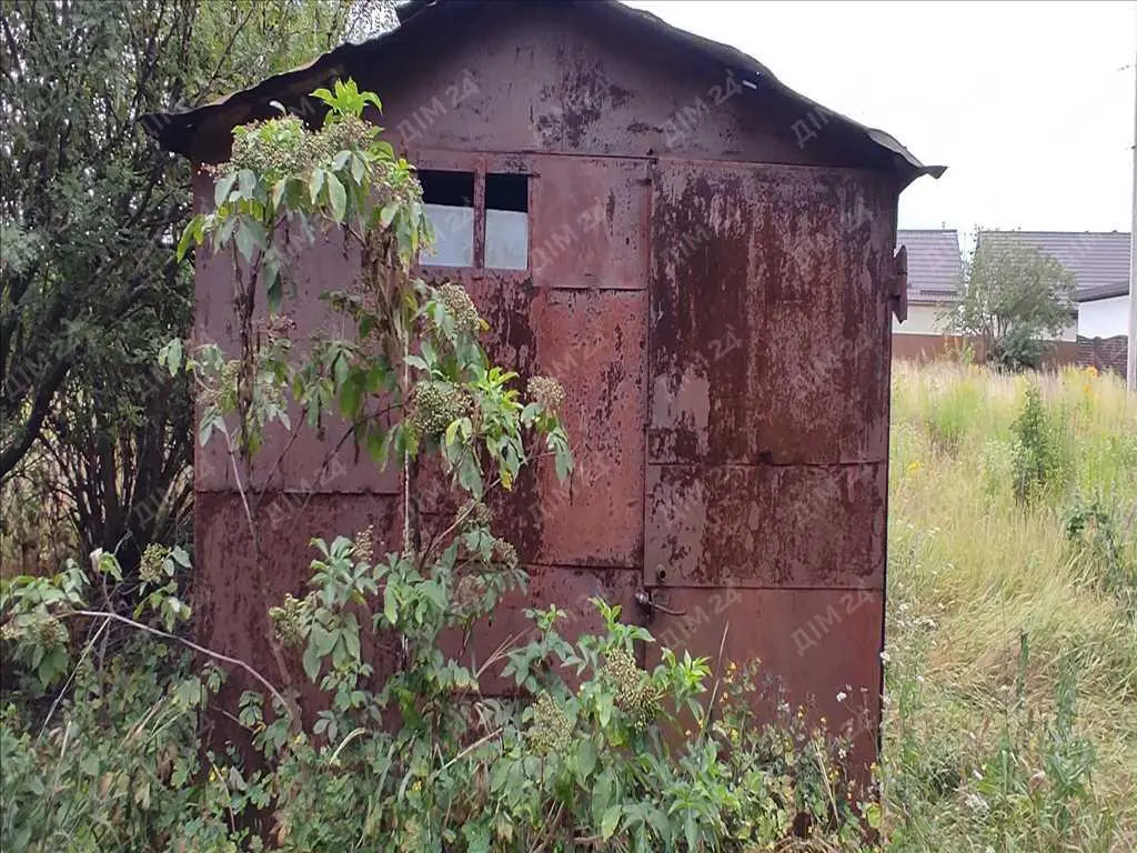 Земельна ділянка з будинком під ремонт, Івонченці