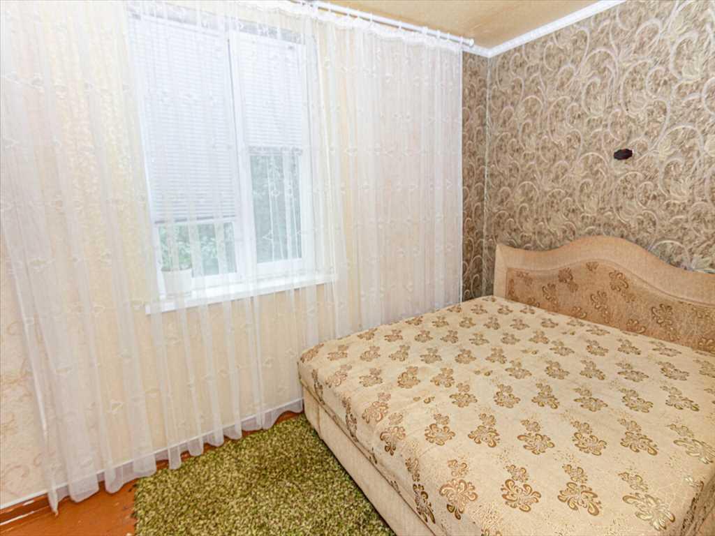 Бюджетна квартира в Яреськах!