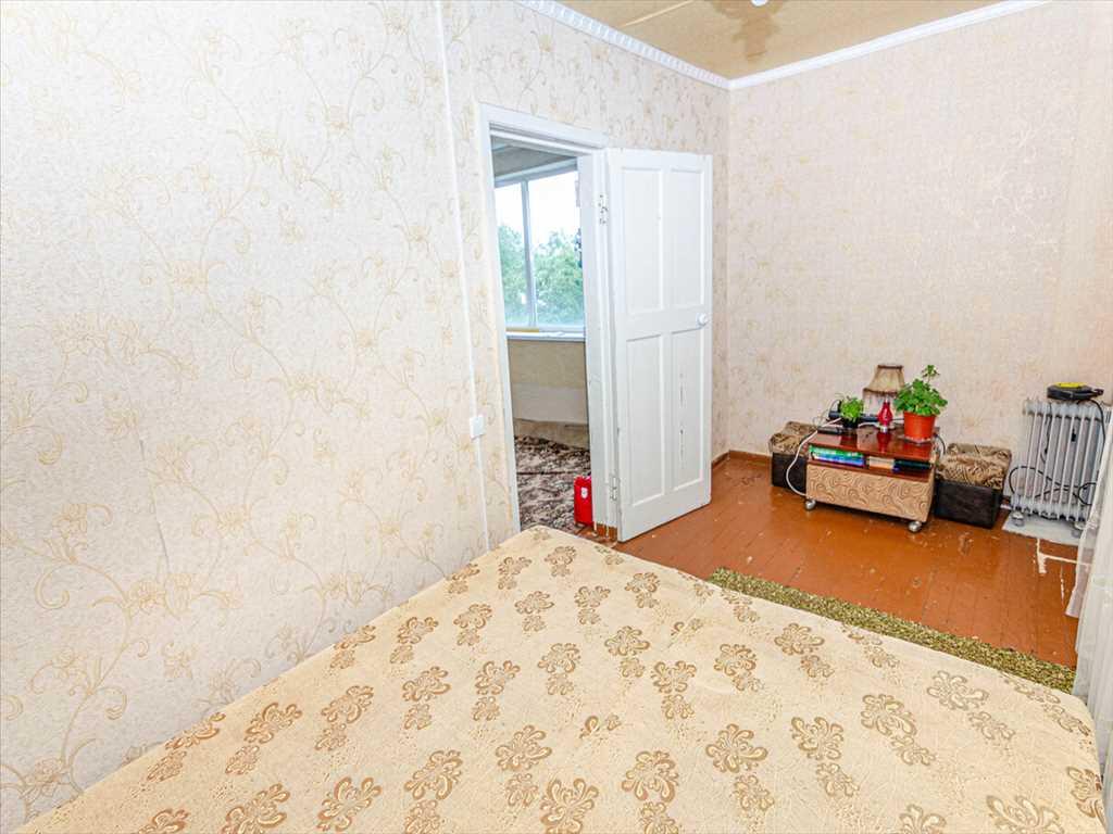 Бюджетна квартира в Яреськах!