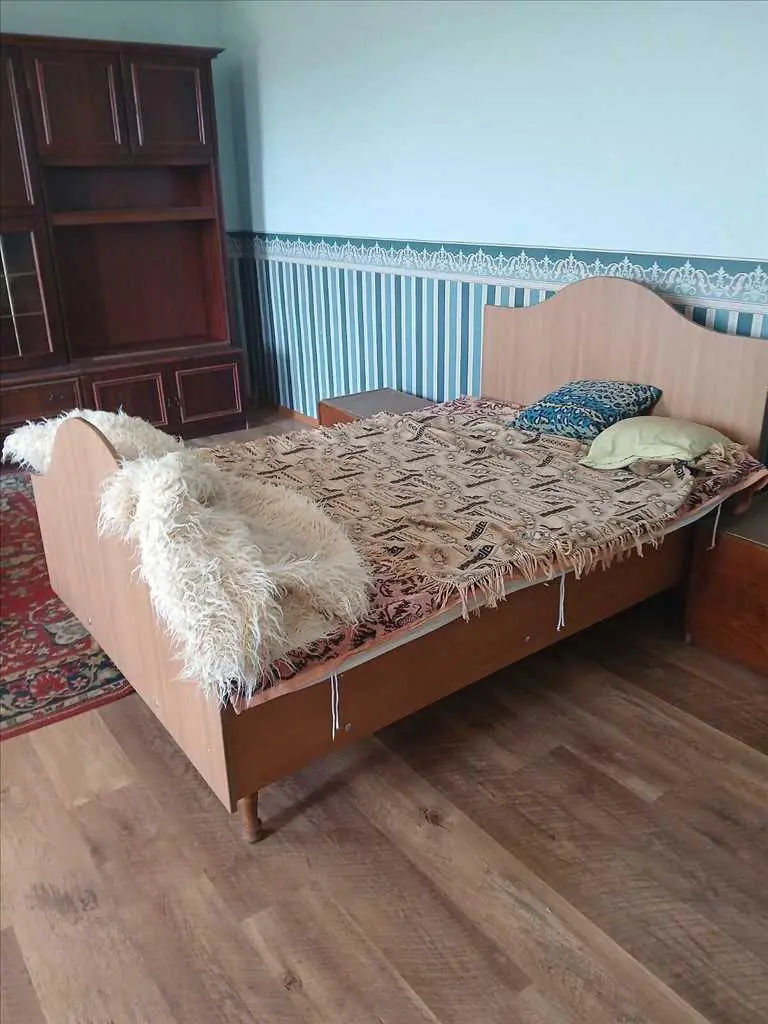 Будинок під хостел або для великої родини в Яру