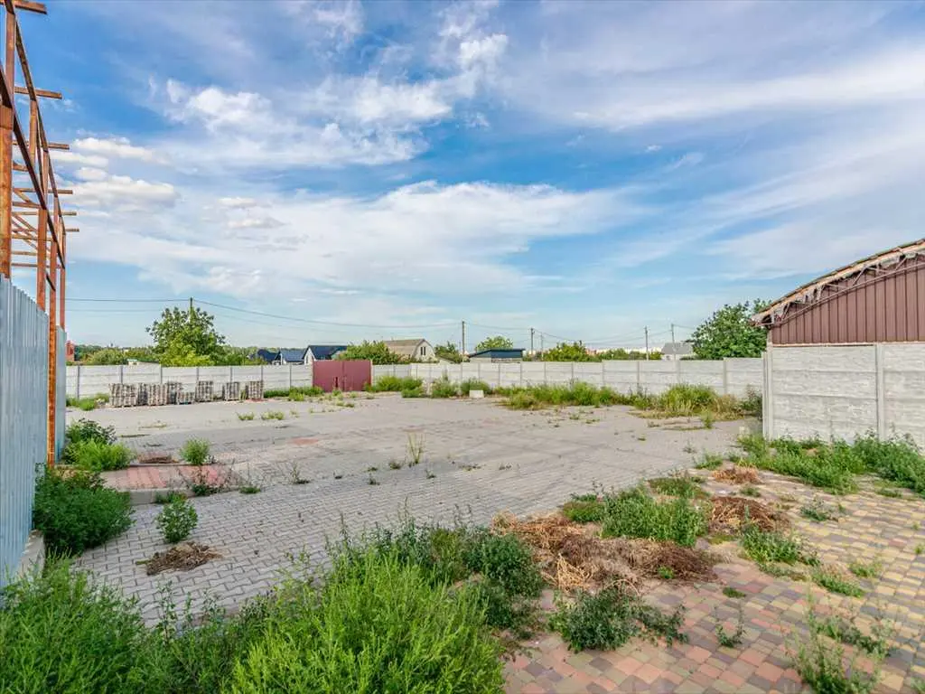 Продаж земельної ділянки — 28 соток, траса Київ–Харків