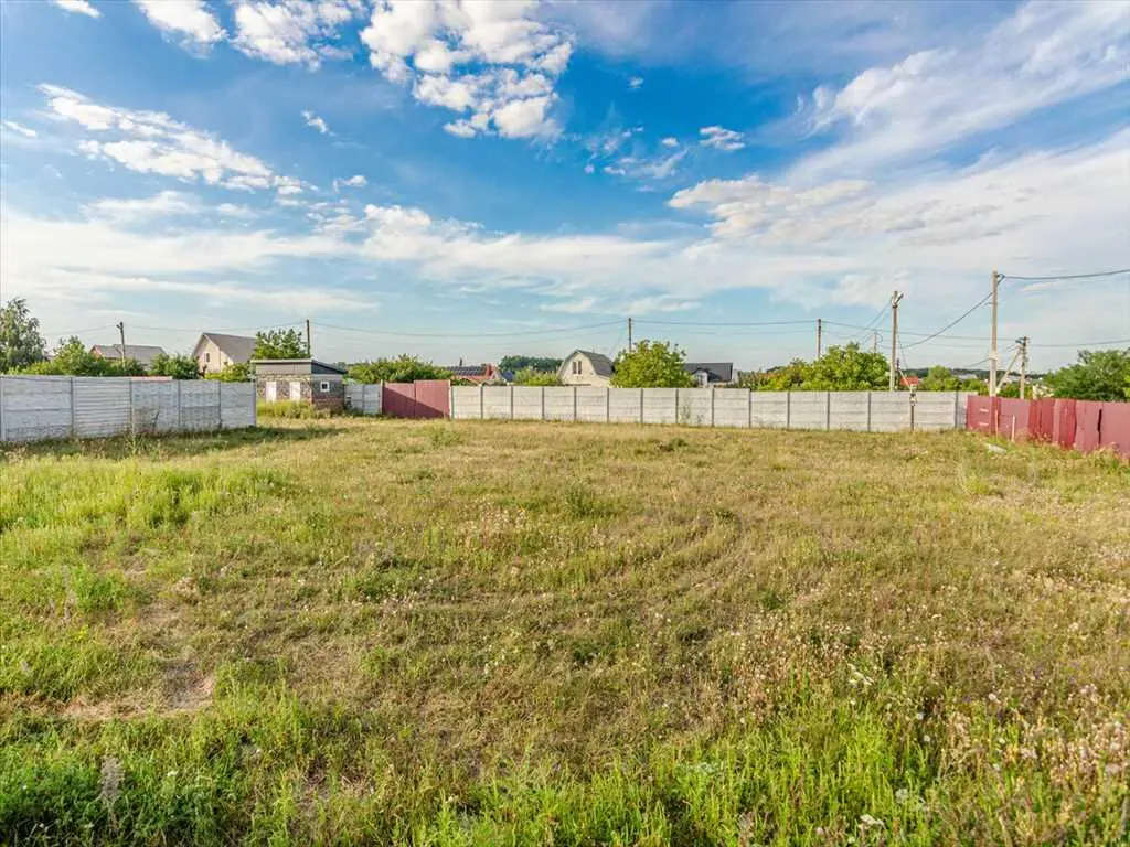 Продаж земельної ділянки — 28 соток, траса Київ–Харків