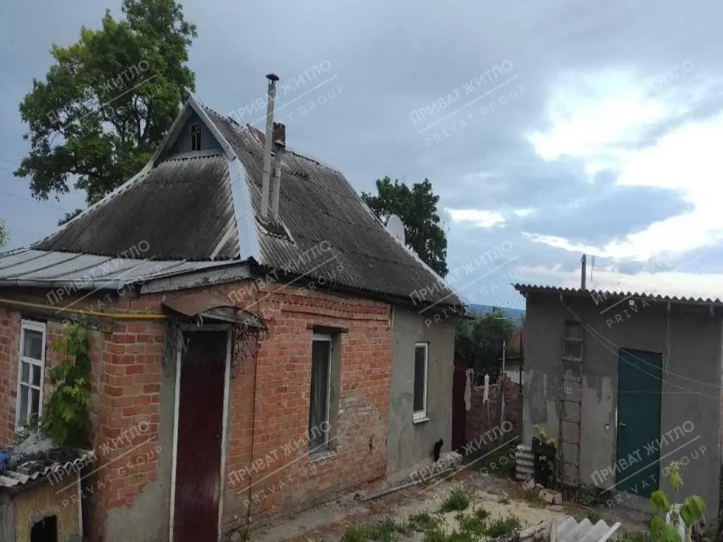 Приватний будинок в Карлівці!