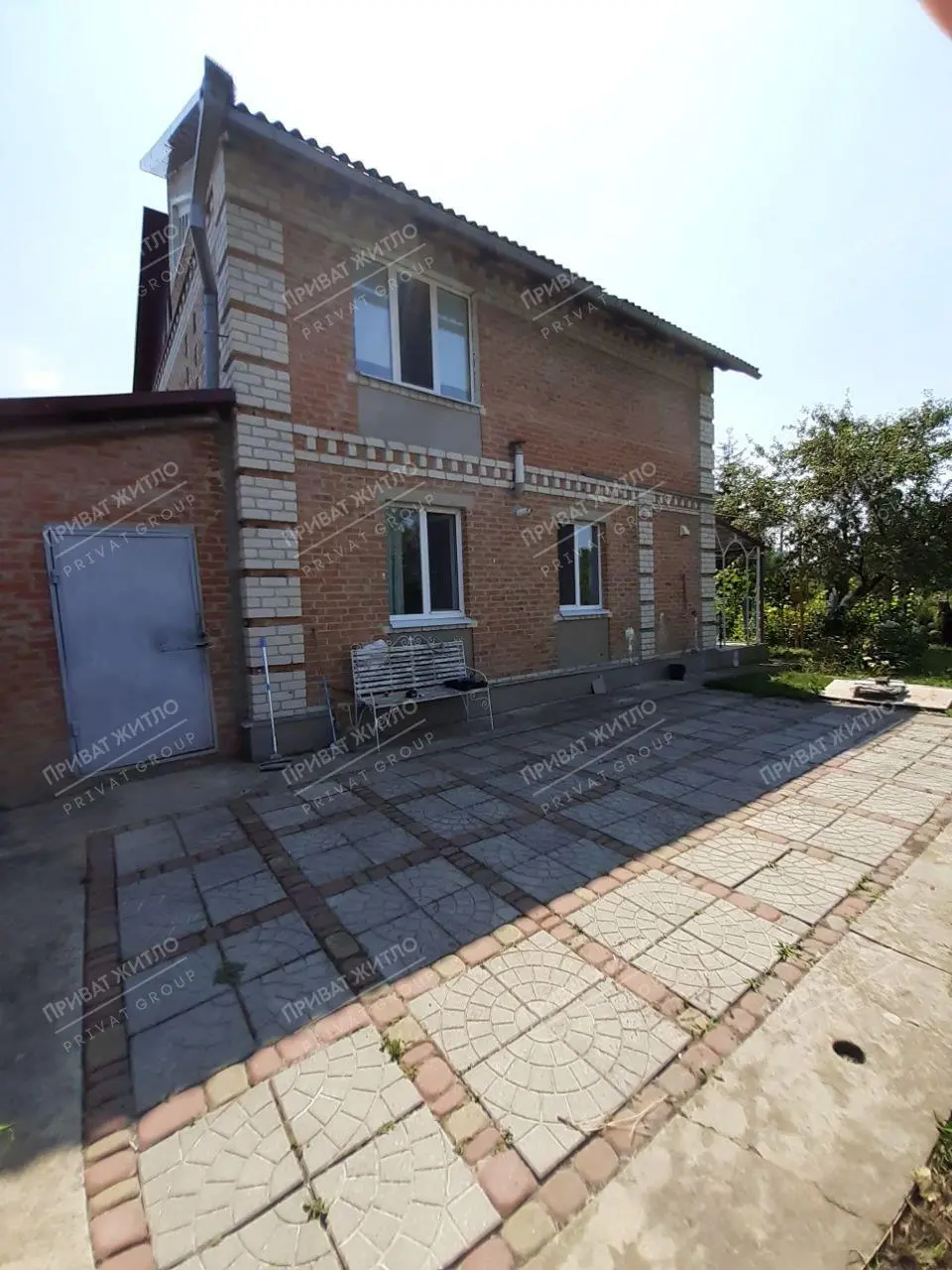 Просторий будинок у Патлаївці