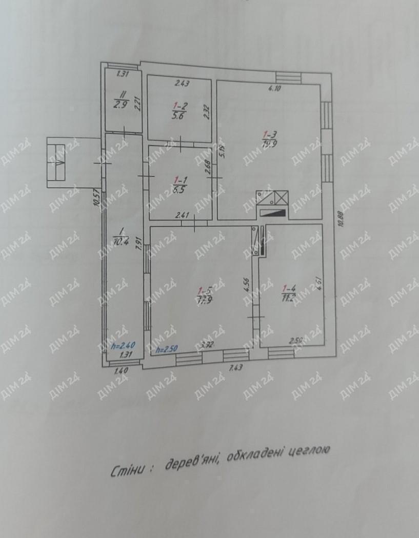 Сем`янівка. Будинок з комунікаціями біля річки.