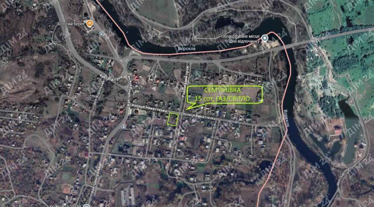 Сем`янівка. Будинок з комунікаціями біля річки.