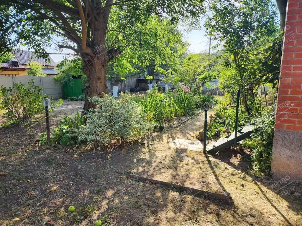 Продається дача на Вороніна