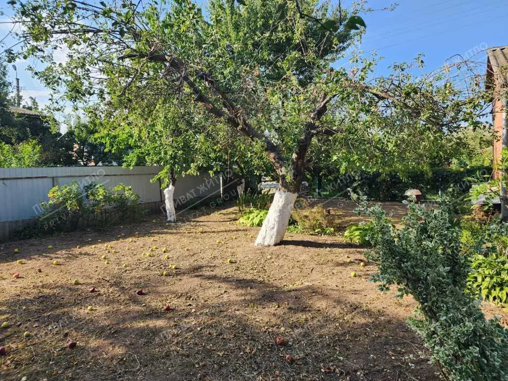 Продається дача на Вороніна