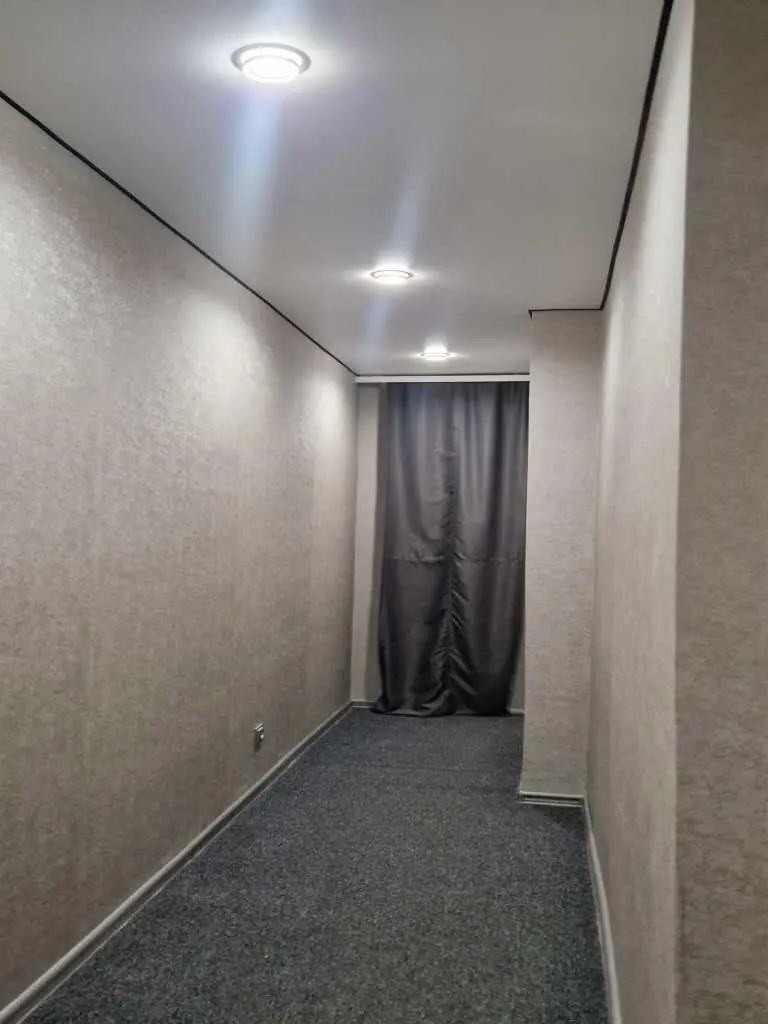 Двокімнатна квартира з ремонтом на Браїлках