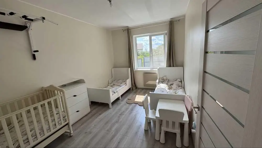 Окремий будинок з ремонтом