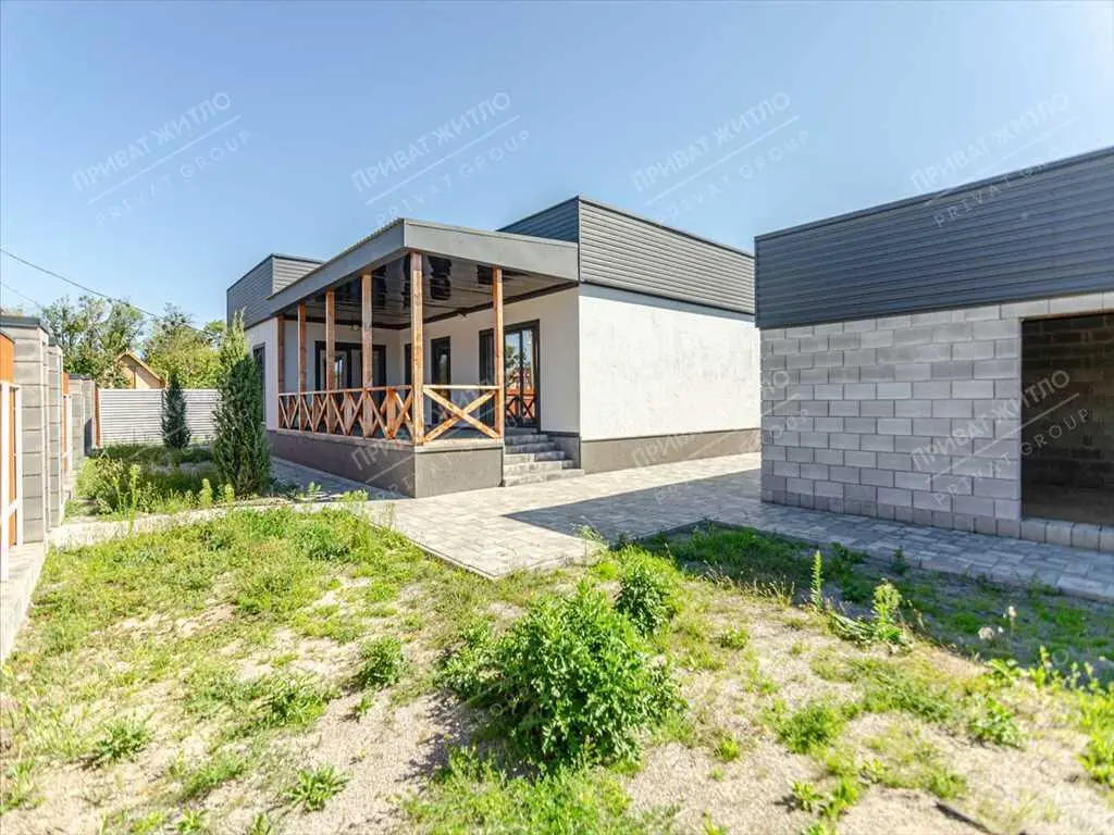 Продається будинок, у якому відчувається затишок і гармонія з першого кроку.
