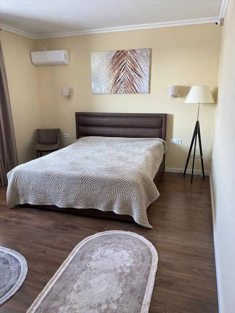 Сучасний будинок на Браїлках
