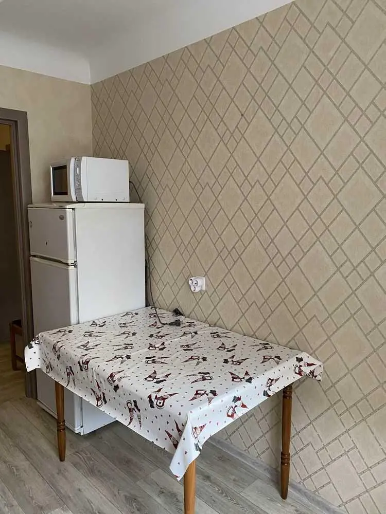 Простора 3-кімнатна квартира на 2-му поверсі в центральній частині Полтави!