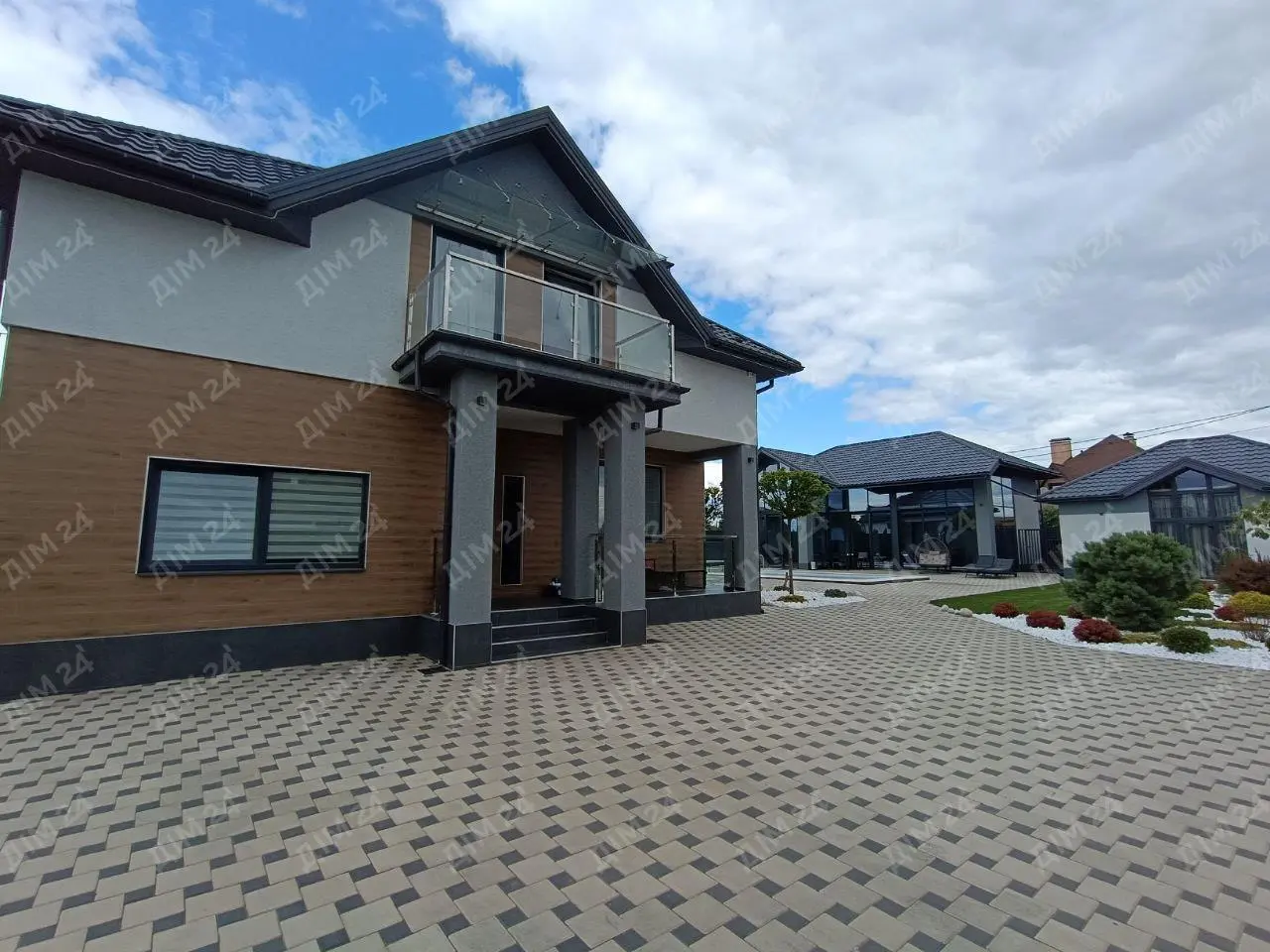 Будинок мрії у місті, мікрорайон Браїлки.