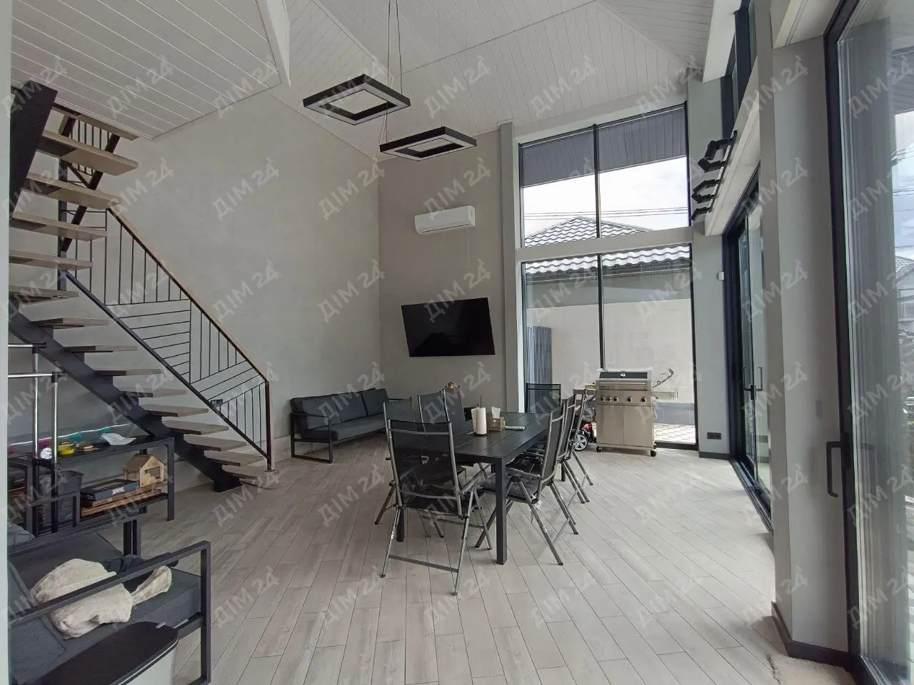 Будинок мрії у місті, мікрорайон Браїлки.