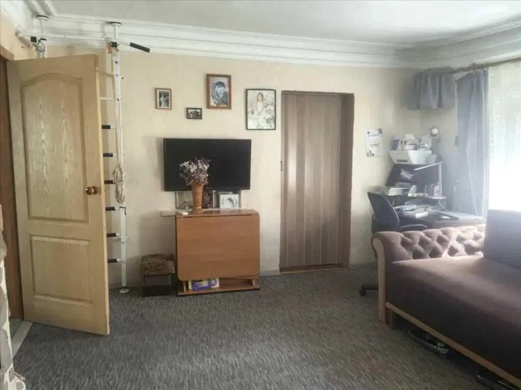 Будинок у передмісті Полтави, 7 км від міста