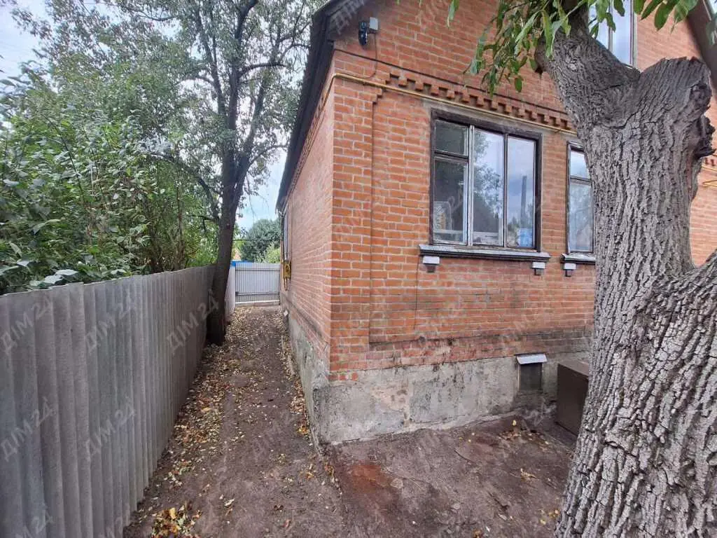 Хороший варіант для родини - будинок на Крутому березі.