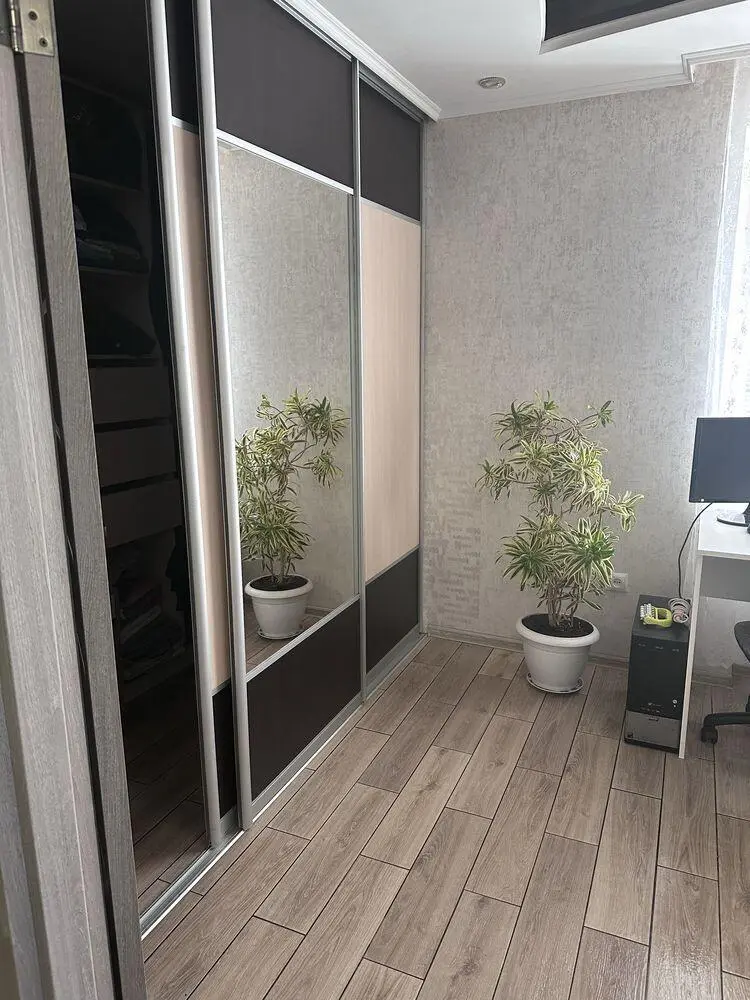 Двокімнатна квартира з євроремонтом в Степному!