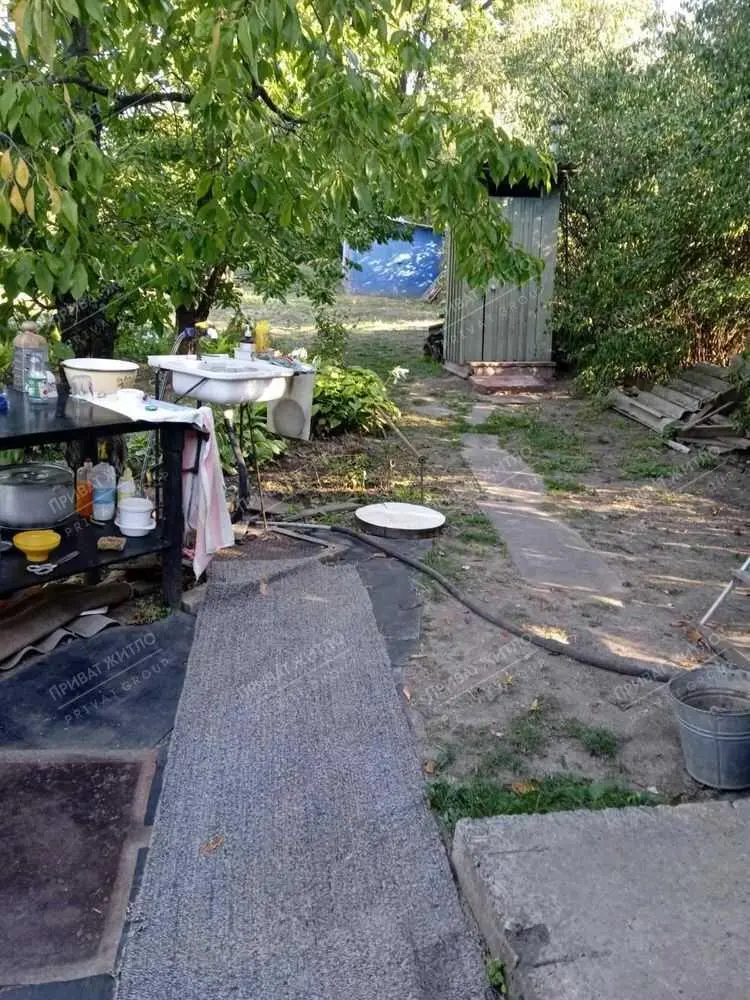Продається ділянка під забудову с. Жуки