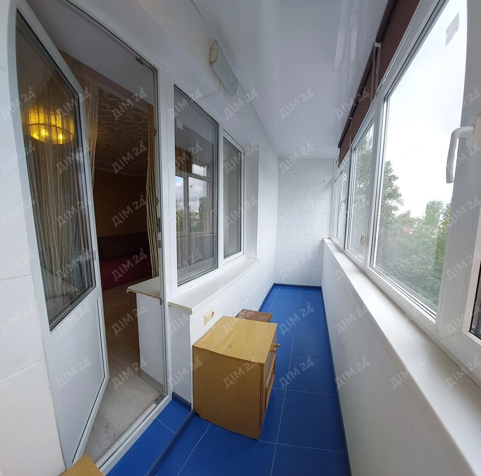 Двокімнатна квартира на Розсошенцях.