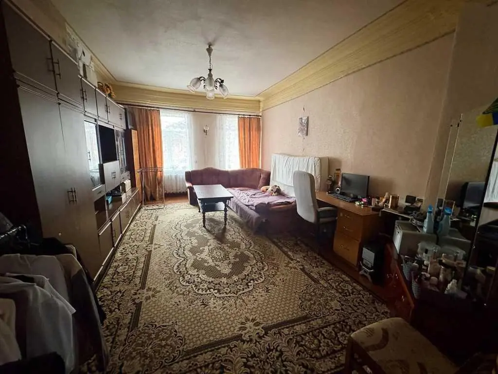 Квартира в часному секторі поруч із Центральним ринком