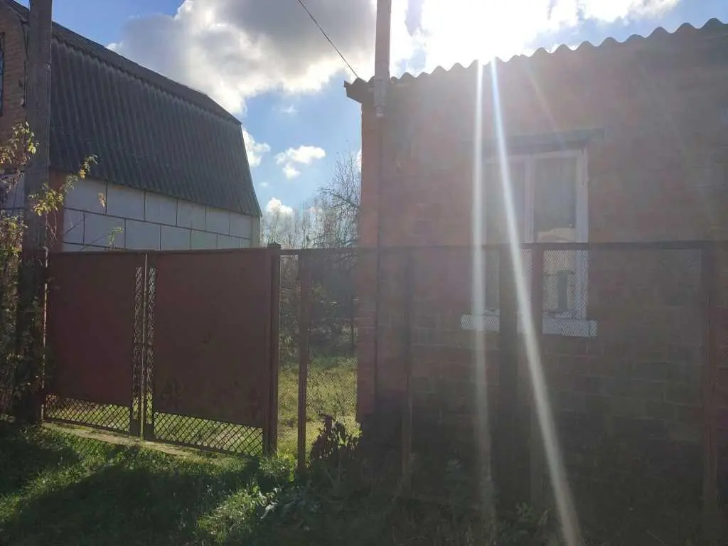 Земельна ділянка з будинком, с.Терешки