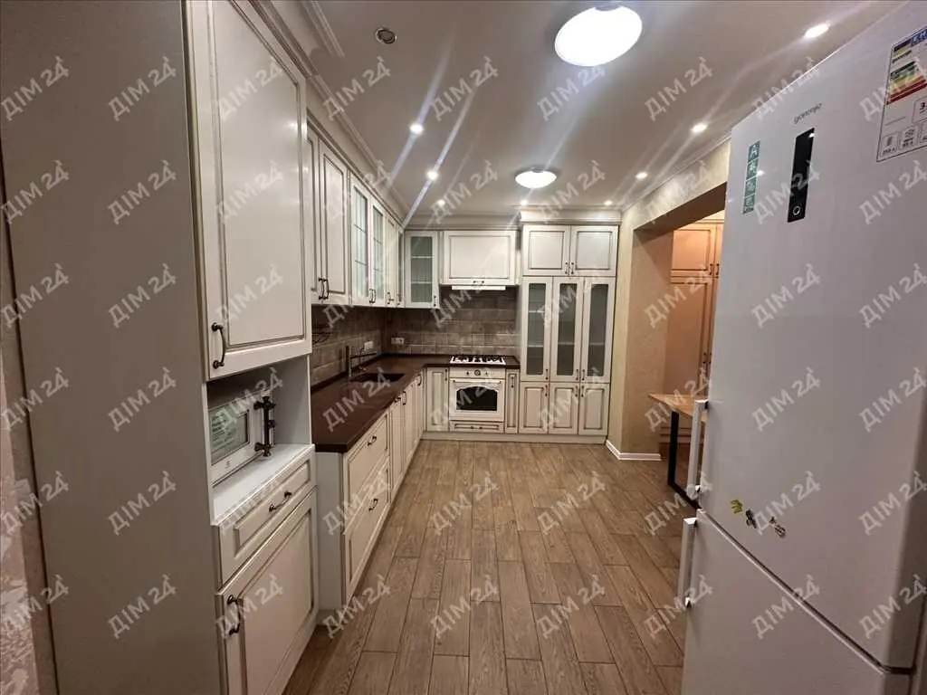 Квартира з ремонтом і автономним опаленням! 