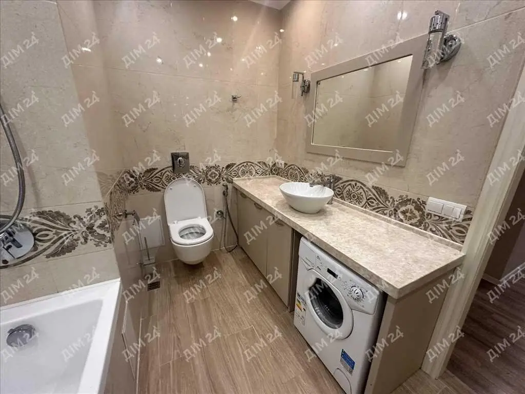 Квартира з ремонтом і автономним опаленням! 