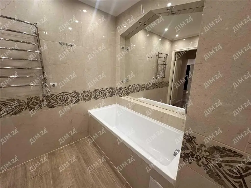 Квартира з ремонтом і автономним опаленням! 