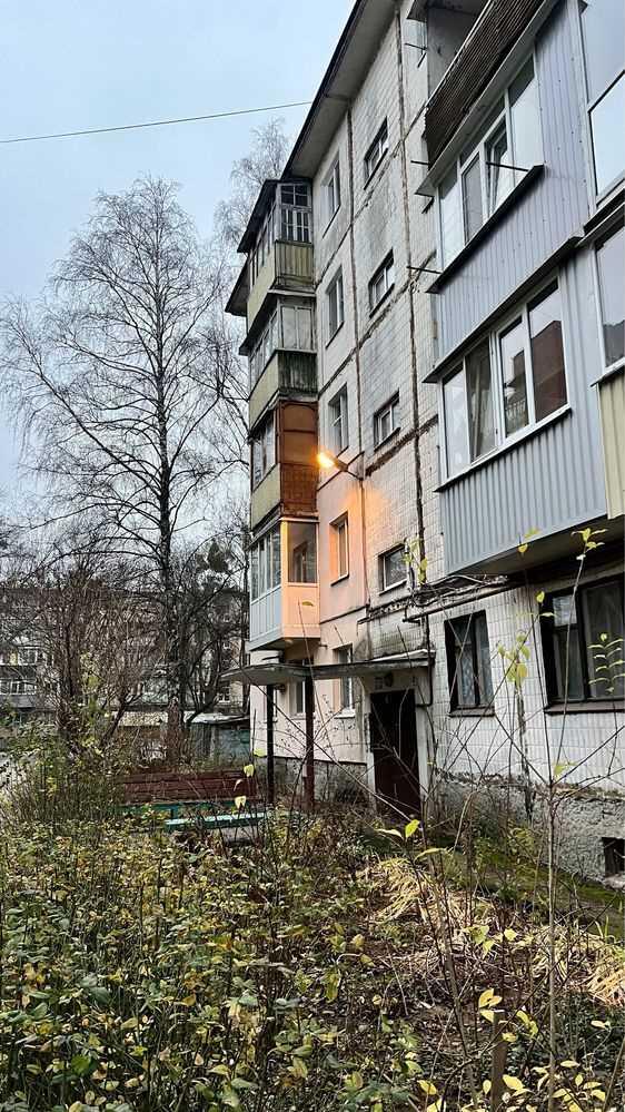 4 кімнатна квартира на середньому поверсі на Алмазному