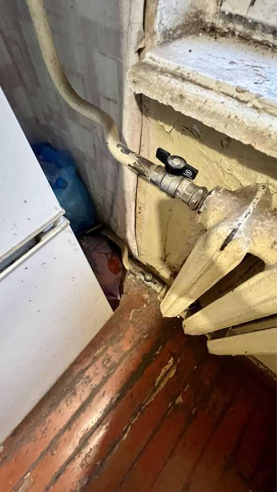 4 кімнатна квартира на середньому поверсі на Алмазному