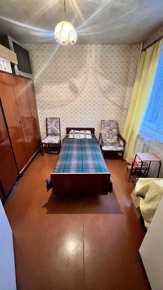 4 кімнатна квартира на середньому поверсі на Алмазному