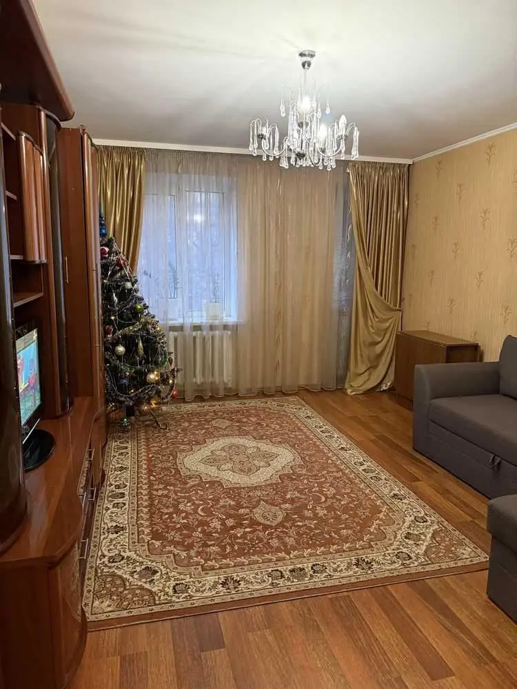 Чудова трикімнатна квартира на Подолі