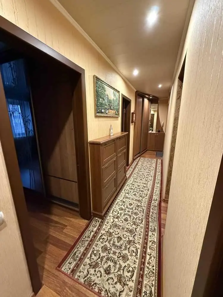 Чудова трикімнатна квартира на Подолі