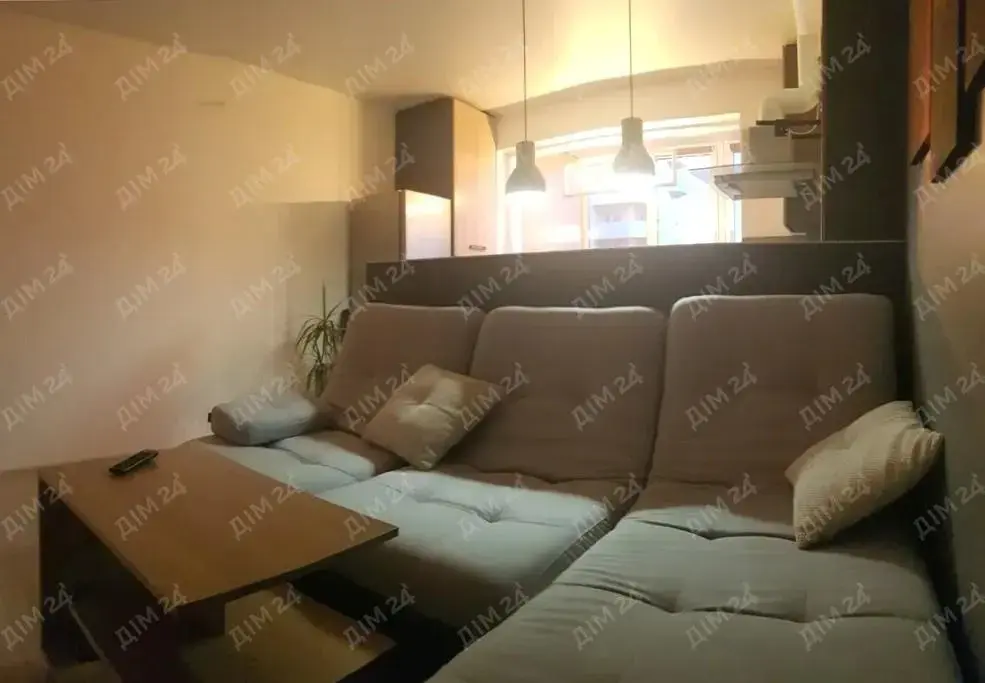 2 кімнатна квартира з ремонтом, вул. Ю. Матвійчука (Пушкіна)