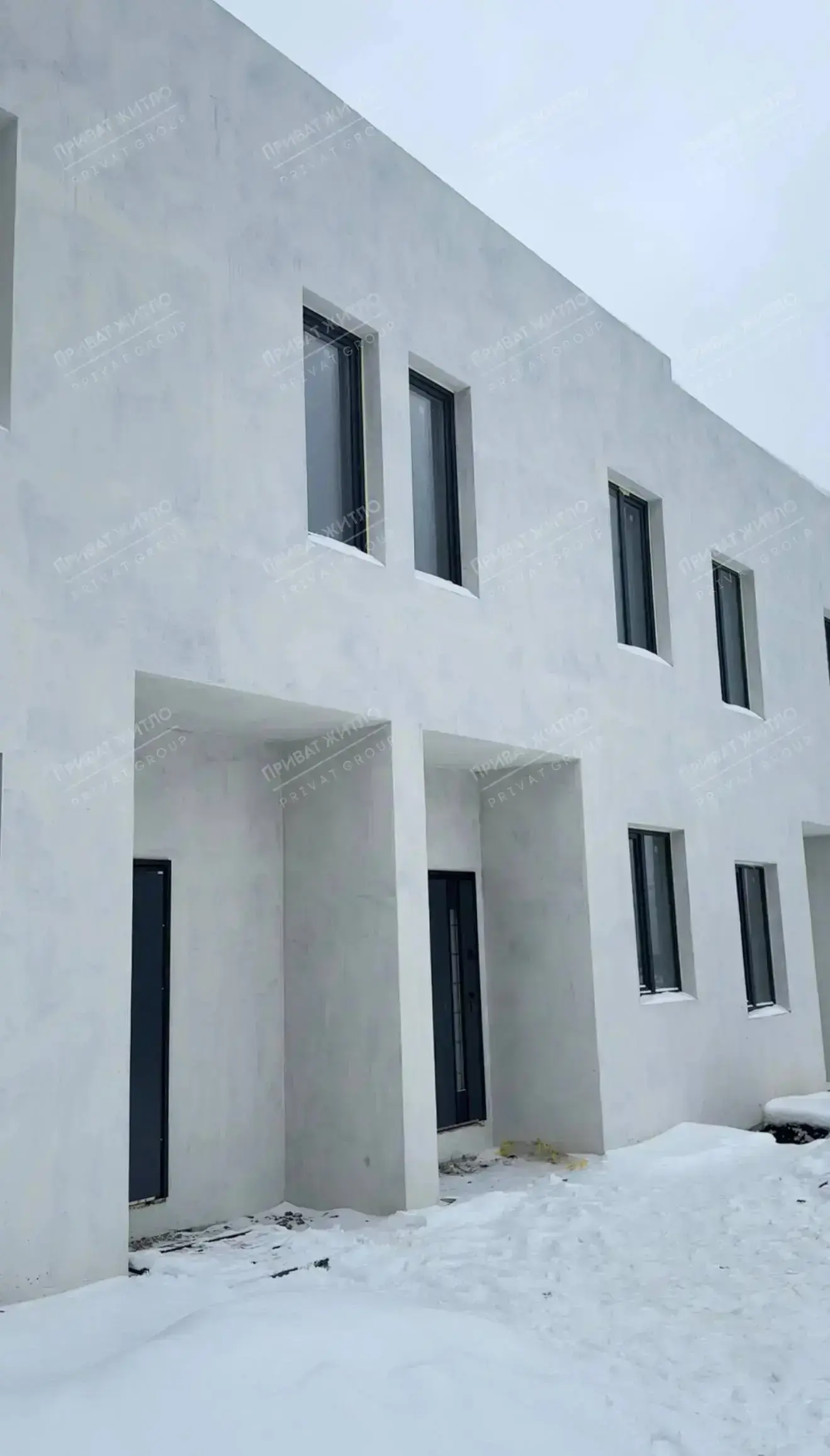 Новий сучасний таунхаус