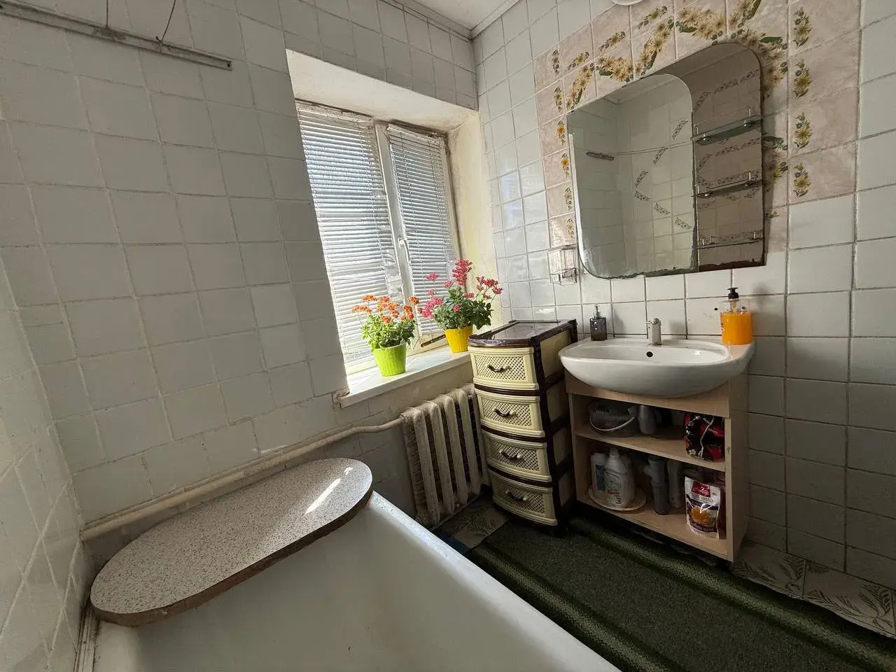 Окремий будинок з ремонтом на Монастирскій Горі