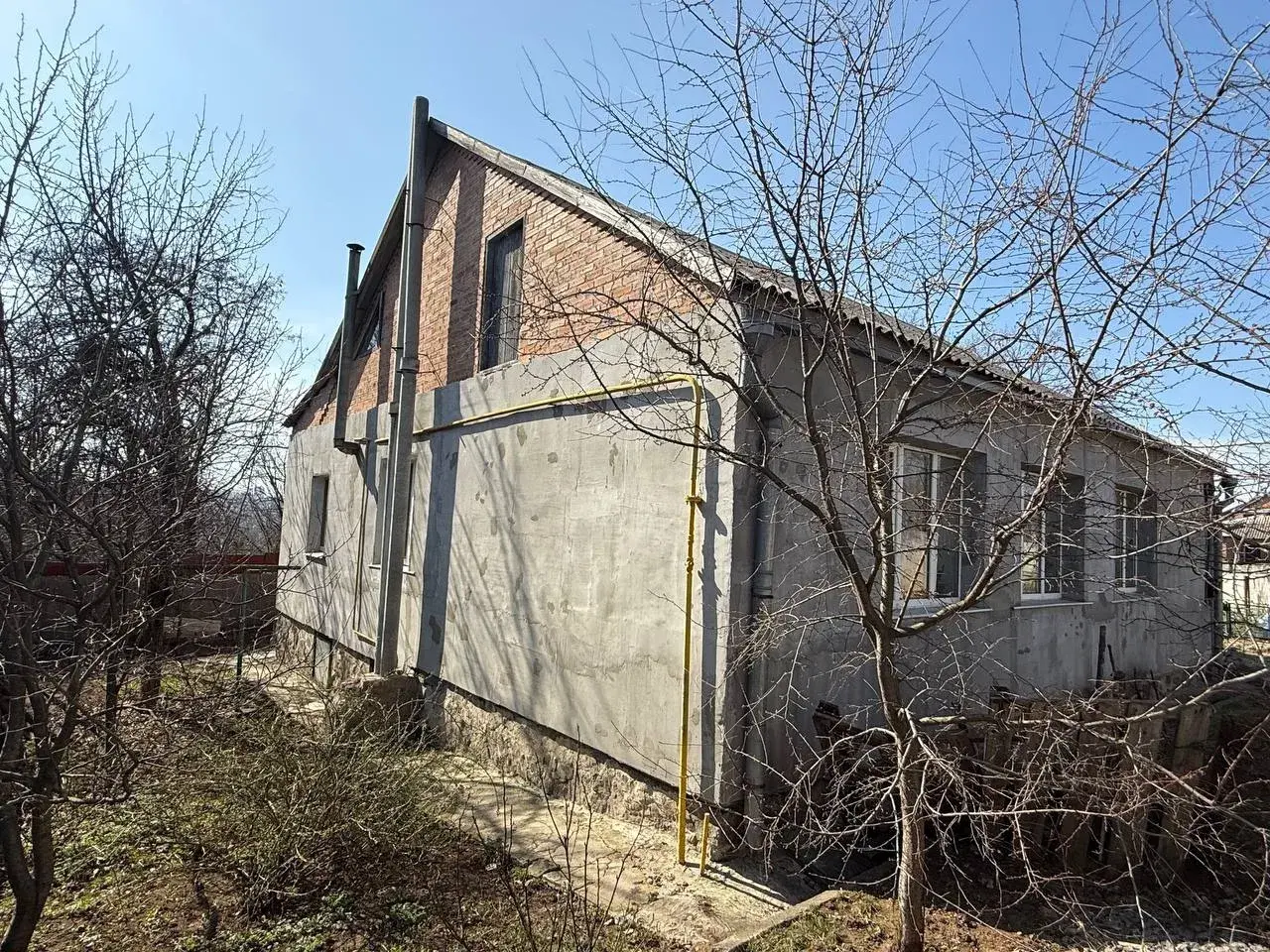 Окремий будинок з ремонтом на Монастирскій Горі