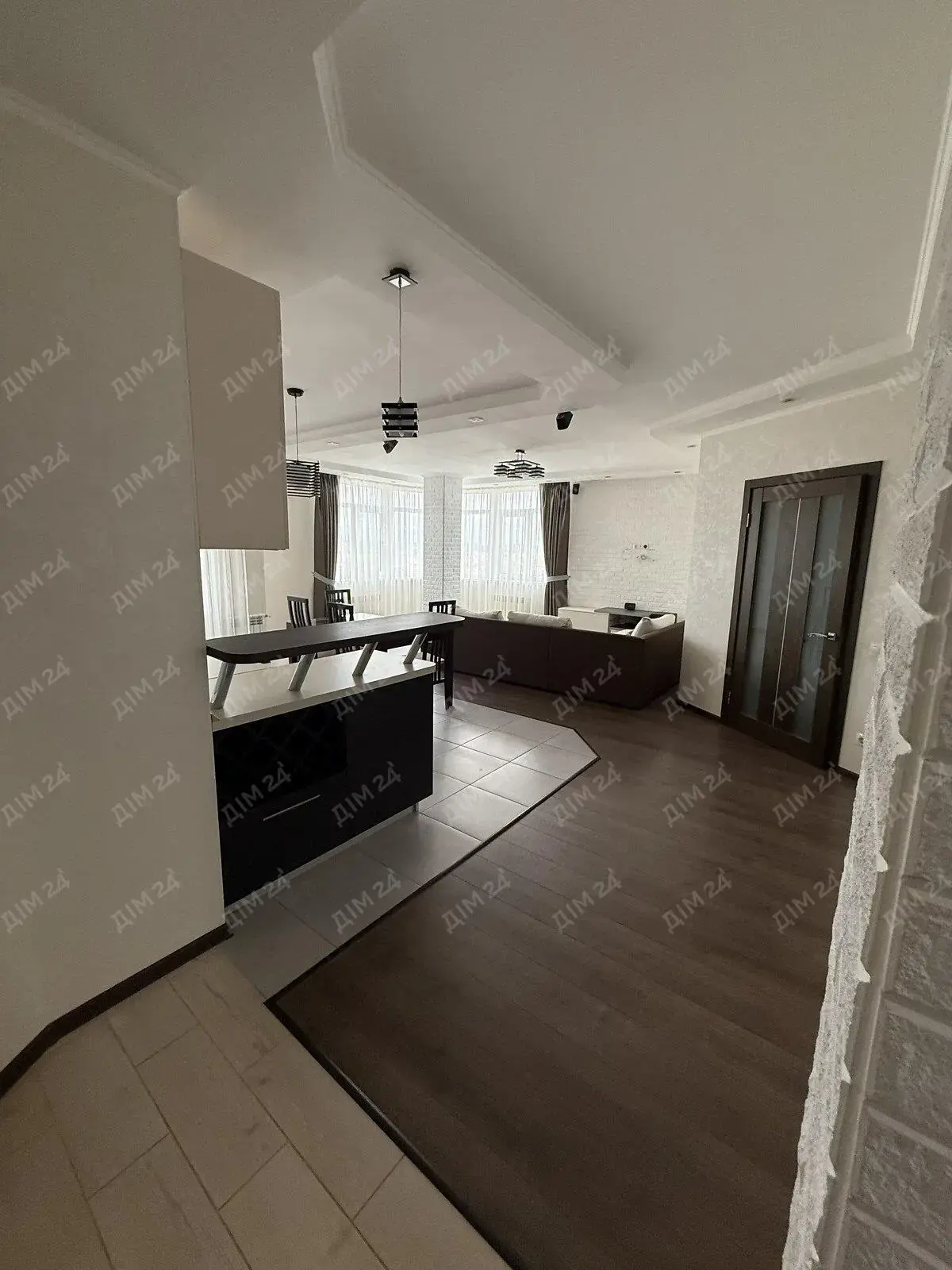 Левада. Квартира з дизайнерським проєктом.