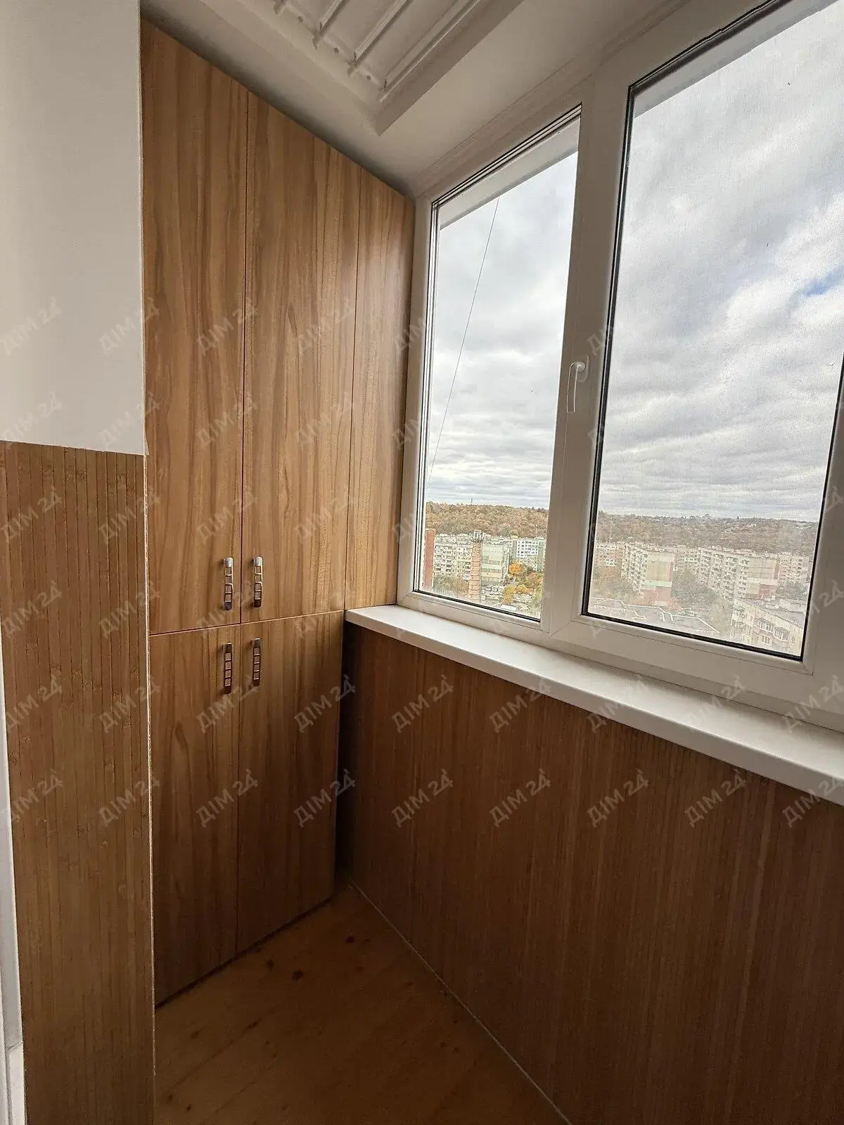 Левада. Квартира з дизайнерським проєктом.