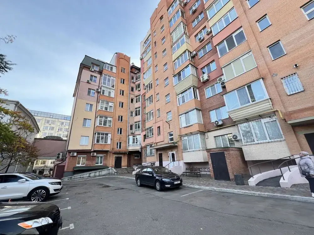 Двокімнатна квартира-студія в самому центрі Полтави!