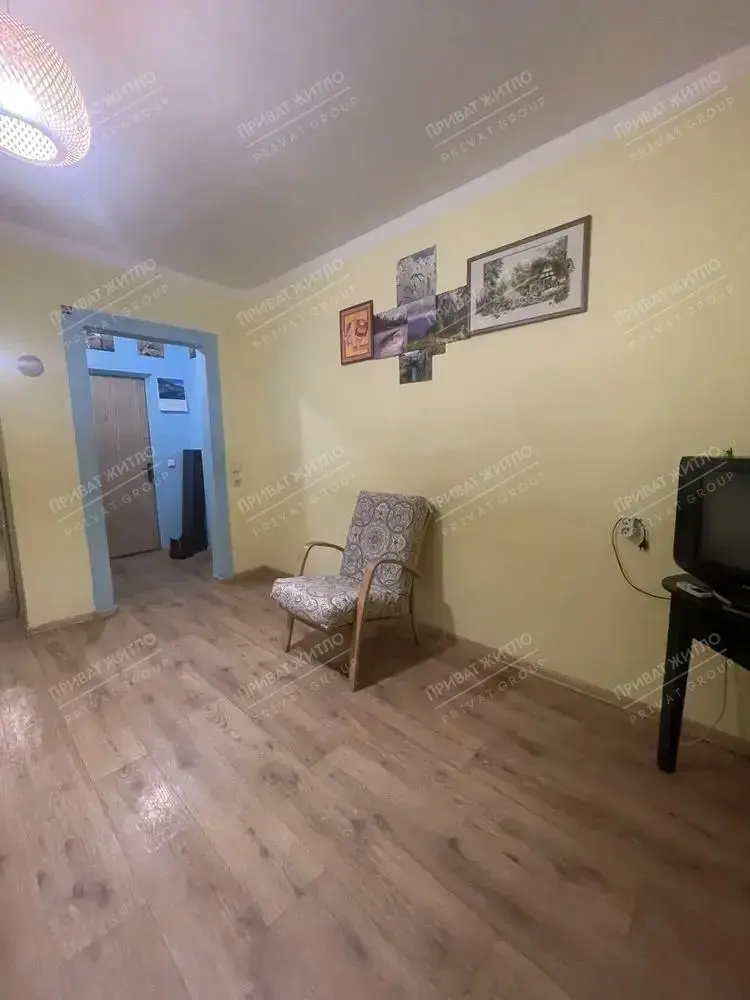 Однокімнатна квартира на Розсошенцях!