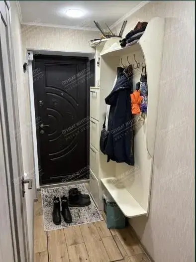 Трикімнатна квартира на Браїлках!