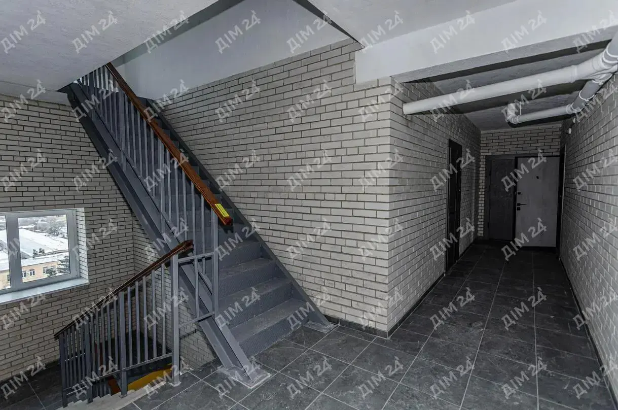 Дворівнева квартира, яка має характер
