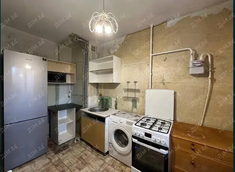 Затишна трикімнатна квартира на Алмазному