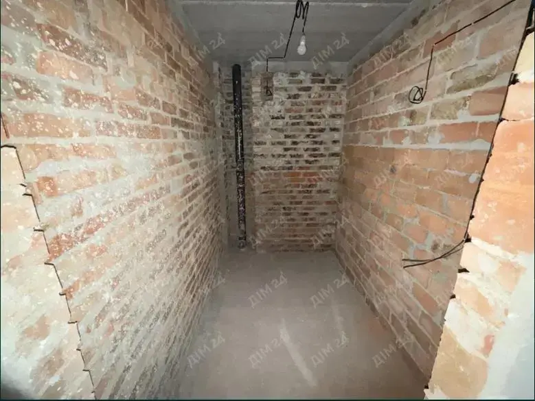 Однокімнатна  з АО на Садах