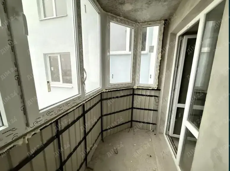 Однокімнатна  з АО на Садах